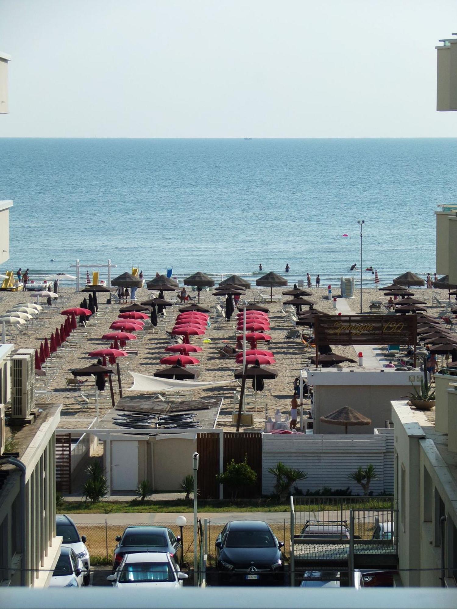Global Hotel Rimini Extérieur photo